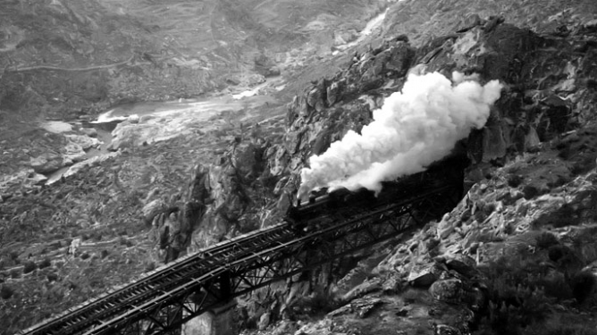 Linea de La Fregeneda a Barca D´Alba , puente del Poyo , foto Juan Luis Rebollo Frutos