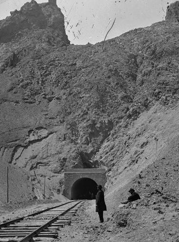 Linea de Madrid a Zaragoza, túnel de Villanueva, Archivo Ruiz Vernacci, fondo Fototeca del P.H.