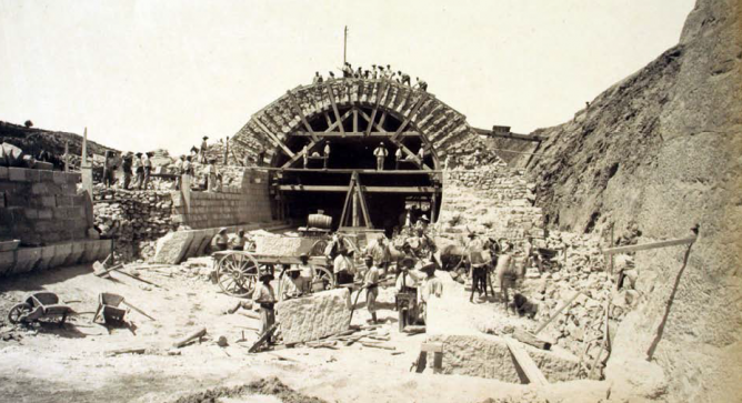 Linea de los Directos , seccion Reus a La Zaida, tunel artificial de Pradell, Foto Pau Auduard, año 1890, fondo AHF.F.0007