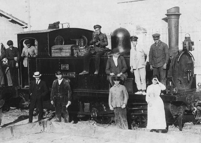 Locomotora CATALUÑA del Fc de Cariñena a Zaragoza