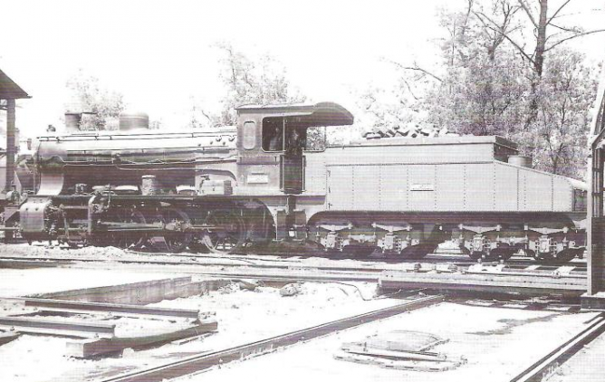 Locomotora Hartmann 040-2323 (ex Oeste de España 809- año 1921), en Zaragoza Campo Sepulcro c. 1960