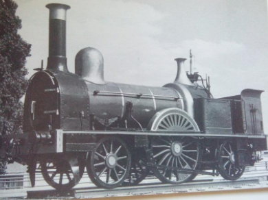 Locomotora en la estación de Chamartin de Madrid , foto. Todocolección