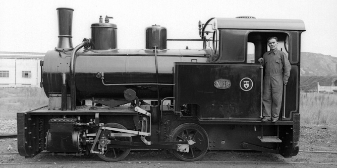 Locomotora nº 19 AHV , archivo Páramo