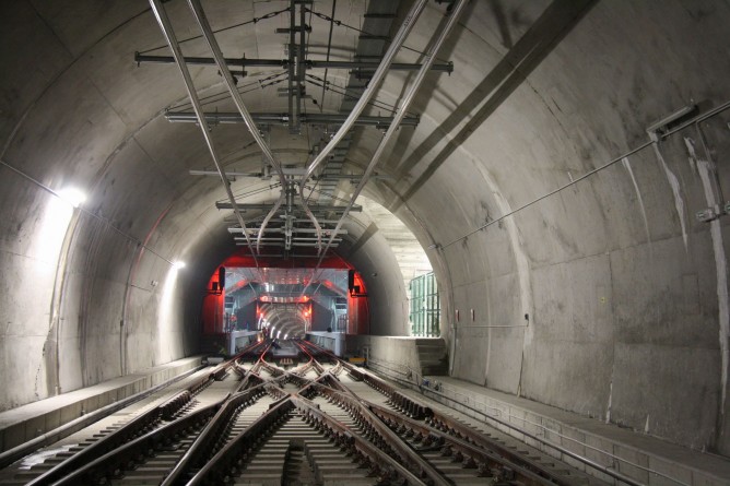 Estacion de Kabiezes, Metro de Bilbao, foto Carmelo Zaita