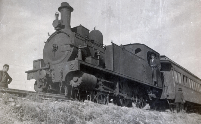 Malaga a Fuengirola , locomotora Falcon nº 2 de la linea