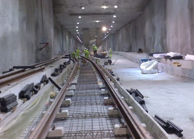 Metropolitano de Granada , construcción de la galeria bajo Mendez Nuñez, foto WEB J.de Andalucia, Metrolitano de Granada