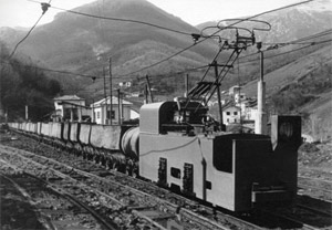Minas de Teverga, tren albasculador del Lavadero, fondo APG