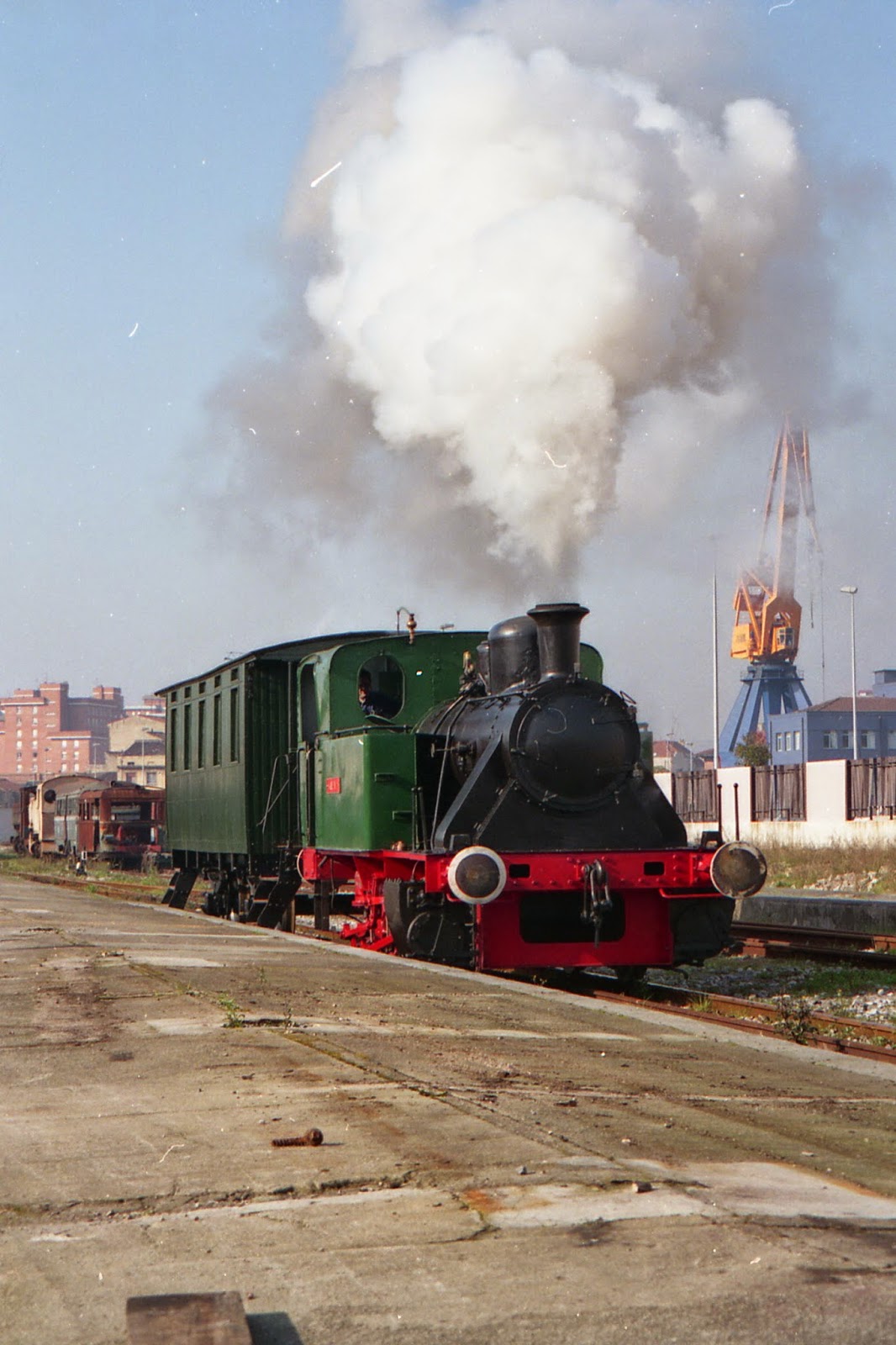 Museo del Ferrocarril de Asturias , tren con la SAF nº 1 , foto Juan Jose Olaizoila Elordi