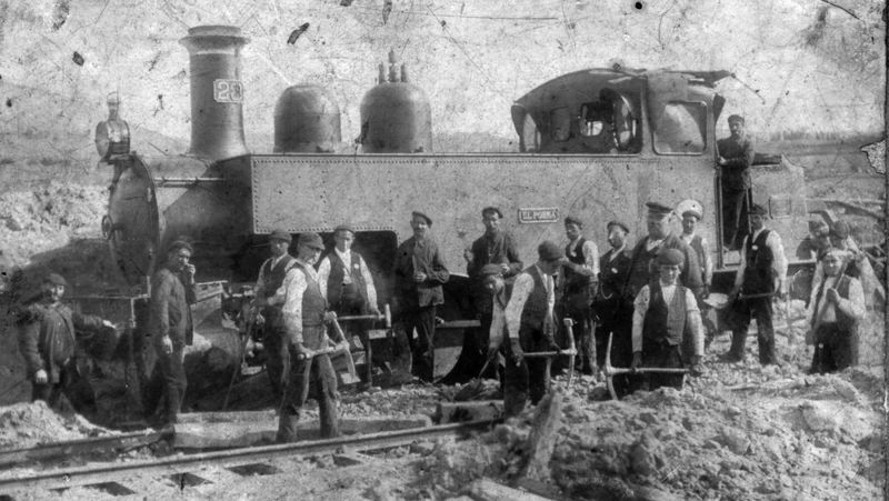 Nº 23 Porma, c 1900, Foto Triburcio Huertes, cerca de Cistierna , descarrilamineto, fondo Carmelo Zaita