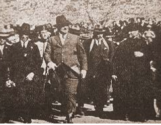 Primo de Rivera inaugurando el 9 d enero de 1927 el tramo de Jerez a Setenil , fondo Papeles de Historia