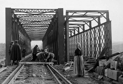 Puente de Guarrizaqs , linea de Manzanares á Córdoba