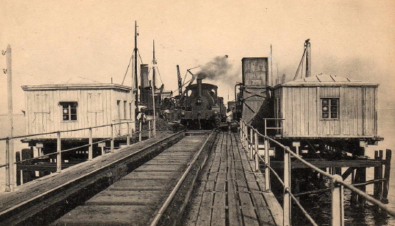 Puerto de Cádiz, entrada al muelle de untalesd (Muelle de Viniegra Valdés), Archivo APG