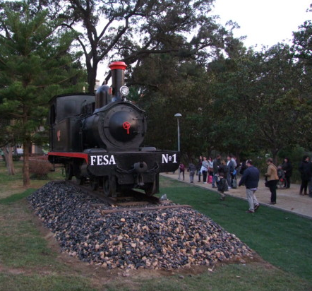 estauracion de la locomotora , FESA nº 1 , Tortosa a la Cava