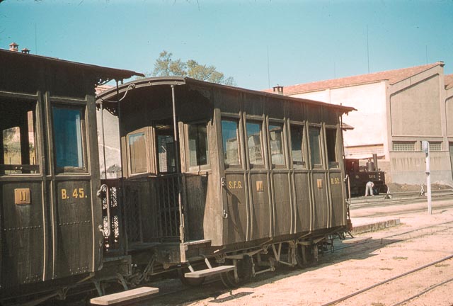 Coches de la Serie B , de dos ejes, el 18 de septiembre de 1961, foto Charles F. Fitminger , fondo Flickir 60937