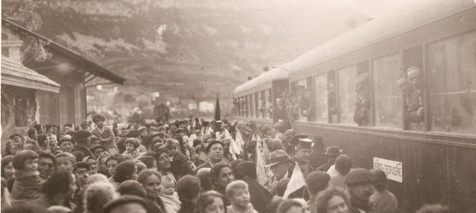 Santander Mediterraneo , estacion de Traspaderme, autor desconocido