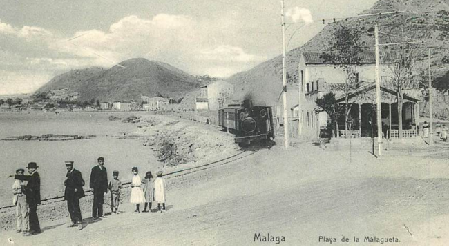Suburbanos de Málaga, tren en la Playa de la Malagueta, postal comercial