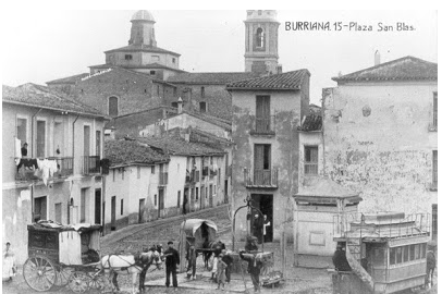 Tranvia de Burriana en la Plaza de San Blas, postal comercial , archivo Enrique Andres Gramage