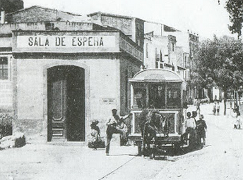 Tranvia de Tortosa a Jesus , terminal , junto al puente de barcas en el Ebro