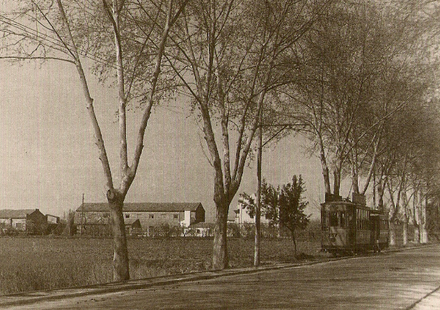 Tranvia de Valencia a Torrente, c. 1950, fotografo anonimo