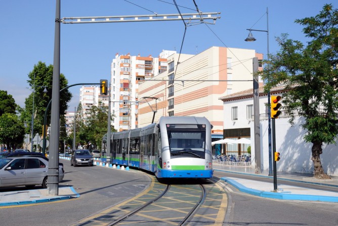 Tranvia de Velez-Málaga , saliendo de TORRE DEL MAR, el 05-06-11 , Fotografía Enrique Andres Gramage