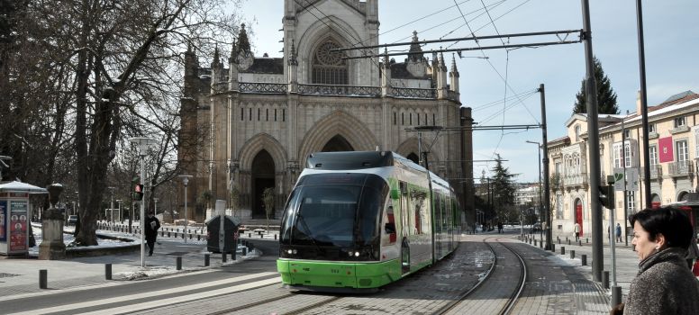 Tranvia de Vitoria, foto Caf