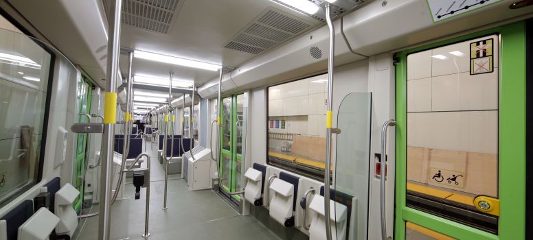 Tranvia de Vitoria , interior de los coches, foto Caf