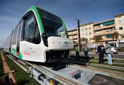 Tranvias de Granada , Metro ligero, fondo Treneando-Mikel Iturralde