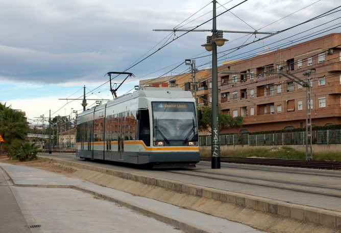 Tranvias de Valencia , en EMPALME, el 17 de enero de 2010, fondo Enrique Andres Gramage 