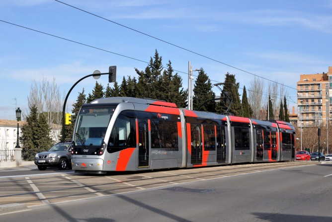 Tranvias de Zaragoza , CANAL IMPERIAL 12-01-2013, fotografia Enrique Andres Gramage