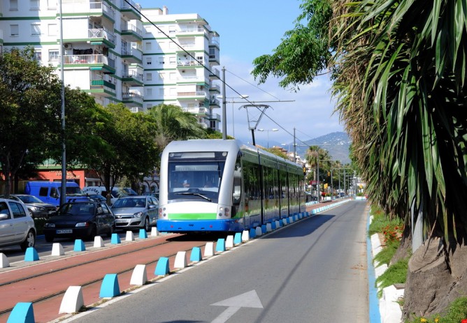 Tranvía de Vélez Málaga en TORRE DEL MAR , el 05-06-11 , Fotografía Enrique Andres Gramage