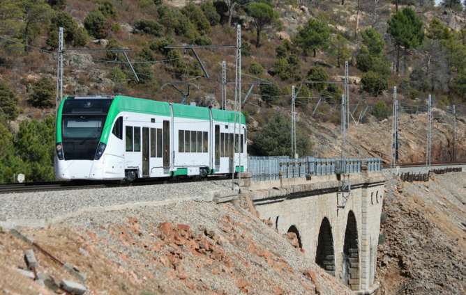 Tren-Tram de la Bahia de Cádiz, en el Pimpollar en pruebas, 18.09.2012, fotografía Felipe Martinez