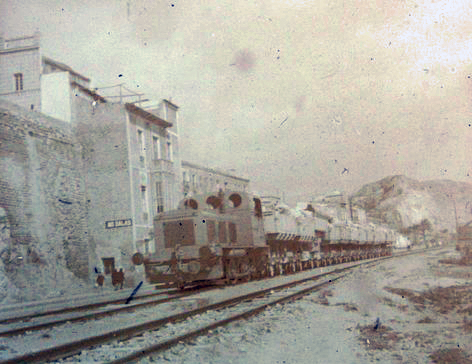 Tren de escolleras del la JOP de Alicante, foto Francisco Ramos Martin, Archivo municipal ded Alicante