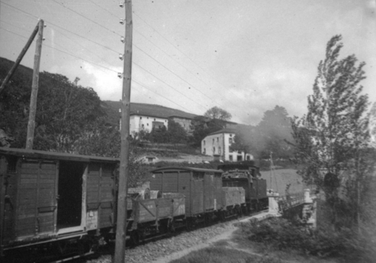 Tren de mercancias del Santander á Bilbao, Foto Nestor Basualdo