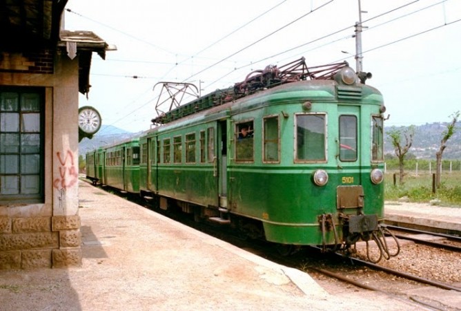 Unidad Naval CGFC, linea de Barcelona a Manresa , foto Werner Ardmeier