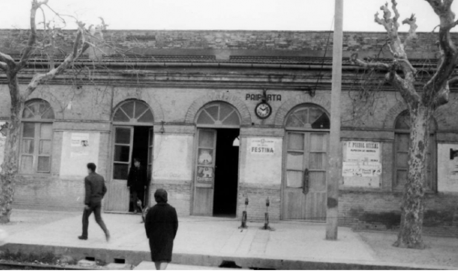 Valencia á Villanueva de Castellón, estación de Paiporta , año 1963, colección Noé Gutierrez, Archivo FGV