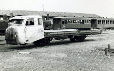 vehiculo-de-transporte-sobrew-vias-foto-ordi-casaponsa-fondo-angel-lopez-sanz-archivo-mvf