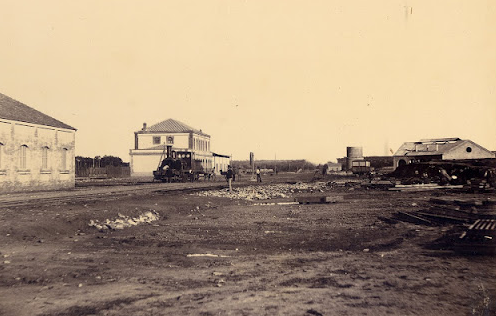 Zafra a Huelva , estacion de Fregenal de la Sierra, fondo Manuel Espejo