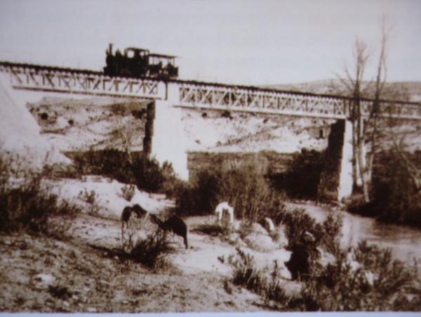 Cruce del Rio Mundo , fondo APG