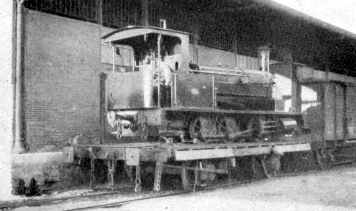 Transporte a Fuencarral de la primera locomotora destinada a trenes de