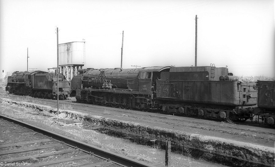 Lérida, locomotora MTM 594, 