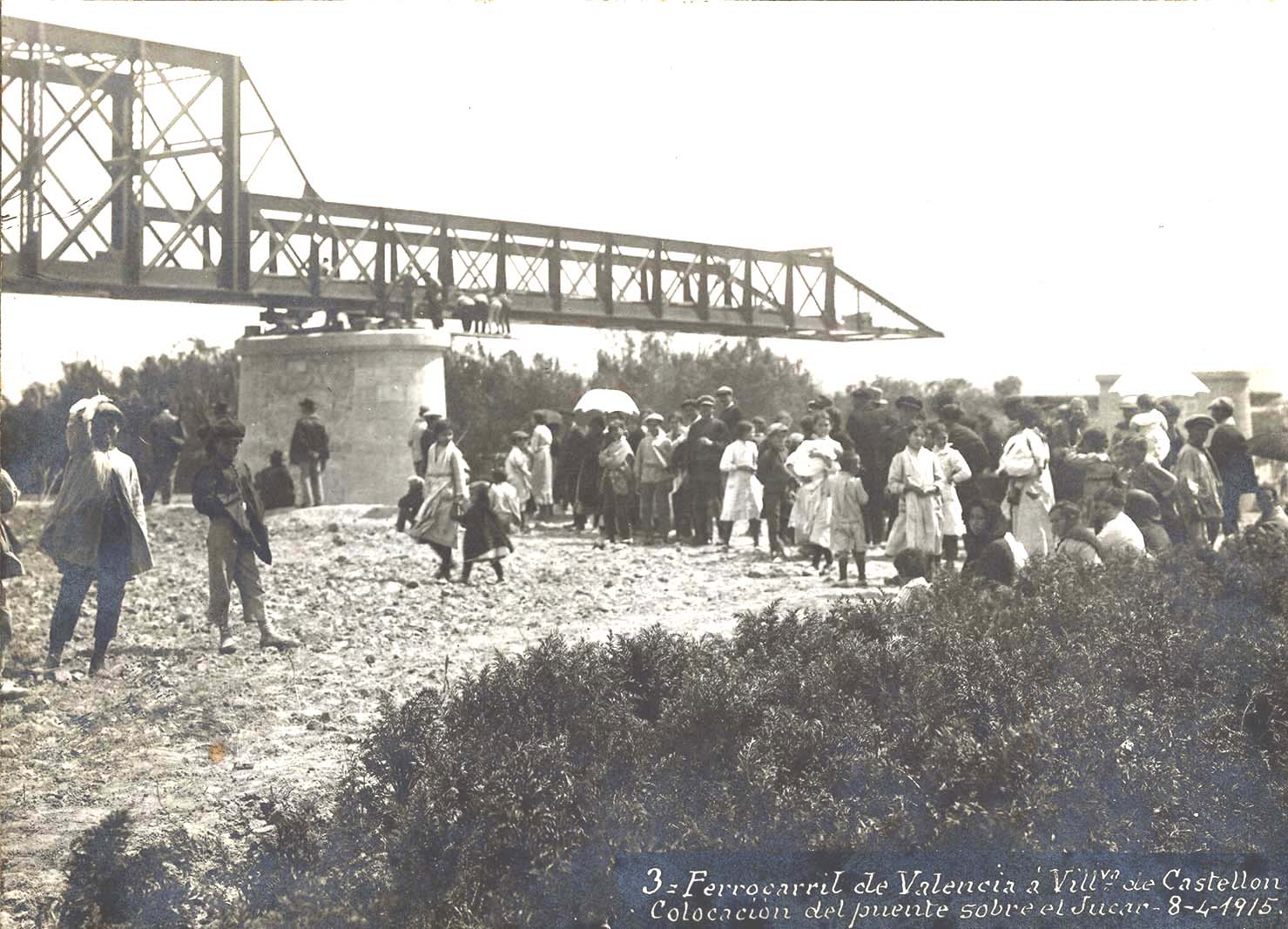 Lanzamiento del puente sobre el Jucar en el tramo entre