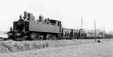 Locomotora 210 en Miraflores