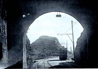 Tranvia de Avilés, tunel de Arnao, fondo : Ayuntamiento de Castrillón