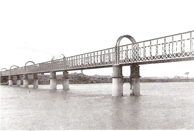 Puente sobre el Ebro, foto: Jose Luis Perez Galindo