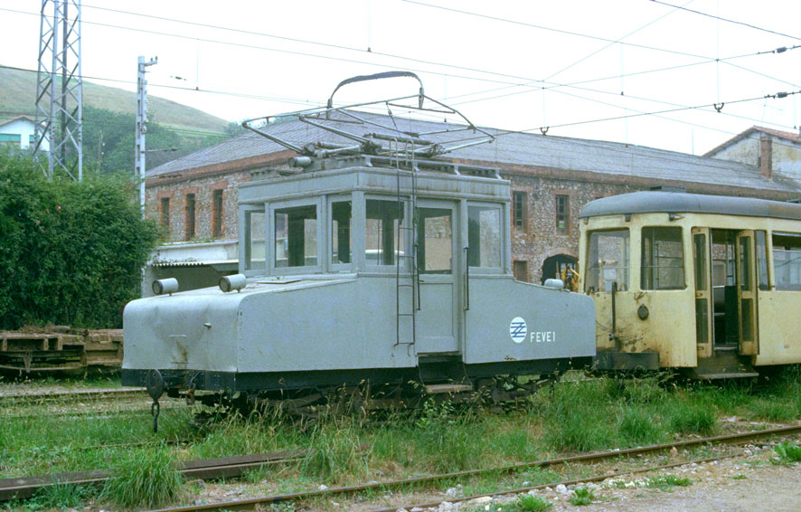 Tractor electrico nº 1 en Candas