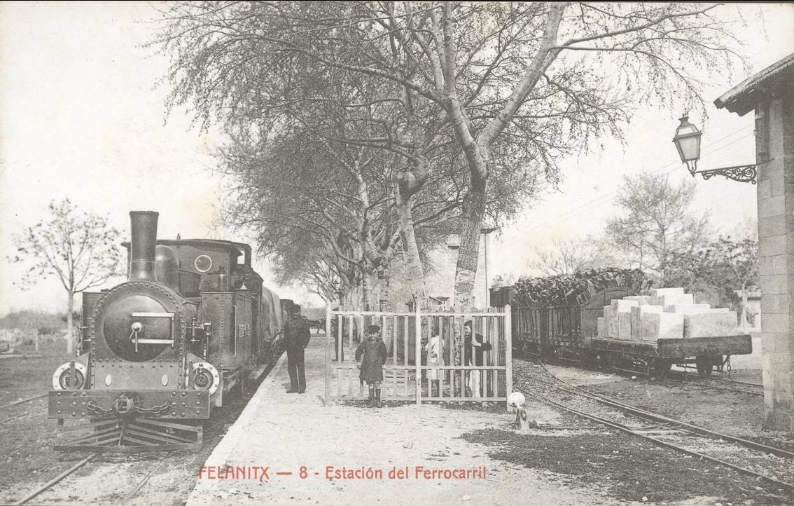 Estacion de Felanitx, postal comercial, fondo : Carlos Olmos