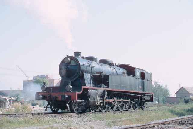 Lérida, locomotora 242T
