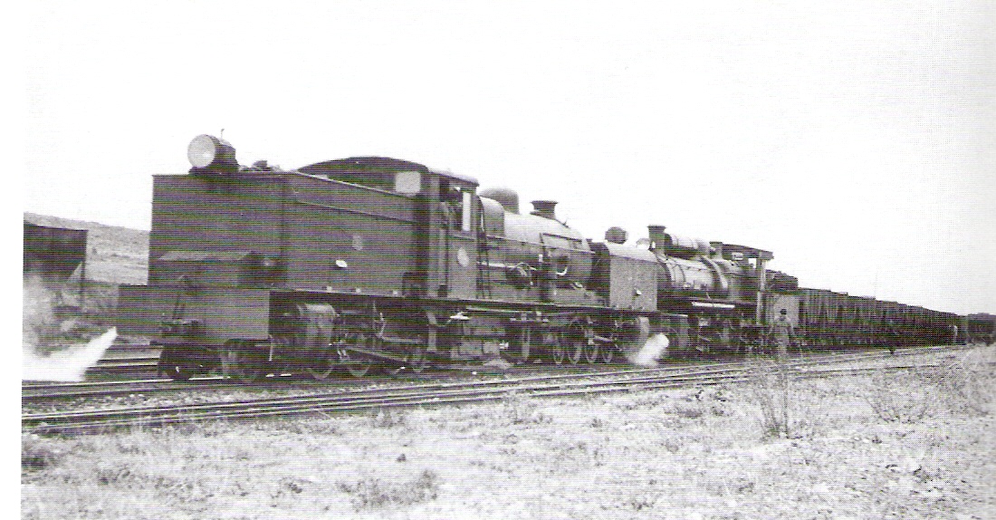 Puerto Escandón doble traccion de las 302 y 502, abril 1961, foto: 