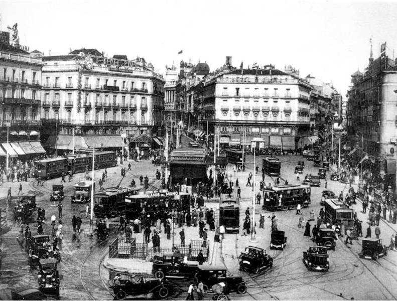 Tranvia en Madrid, Puerta del Sol, fotografo desconocido