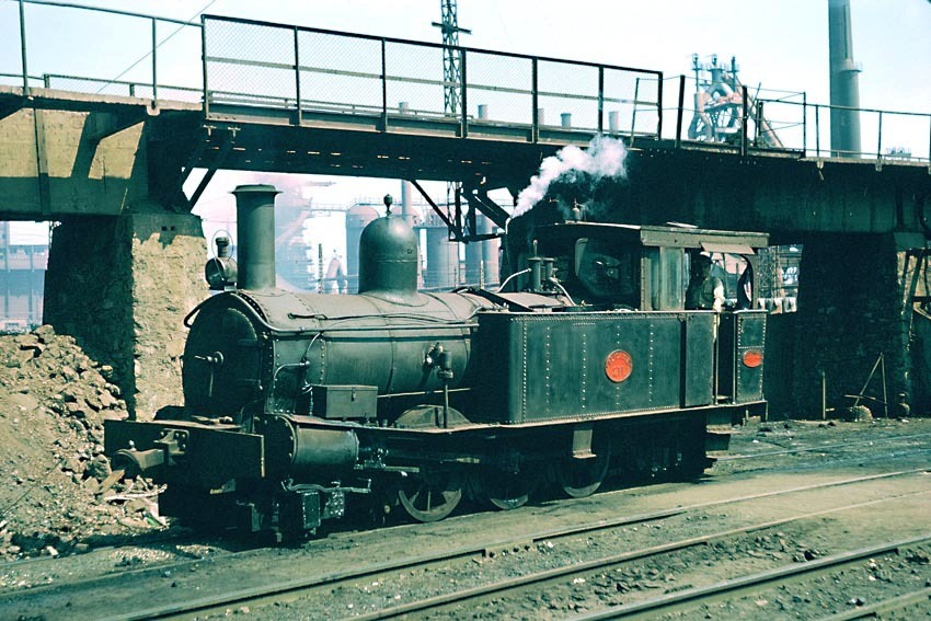 Locomotora 211 "Remanes" en la factoria de Sagunto, 